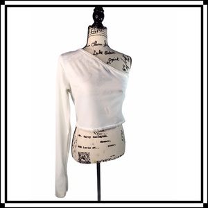 ARATA - One Sleeve Off Shoulder Top M